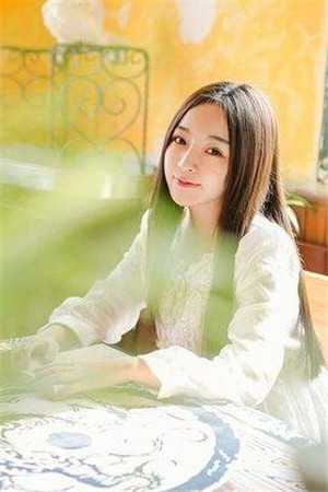 白月光归来，前女友急了