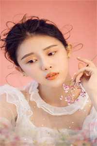岳母死后，陪男闺蜜飙车的老婆疯了