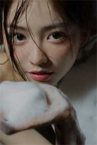 八零美人要独美，清冷教授夜夜难寐