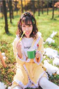再无倾城色，一木皆相思