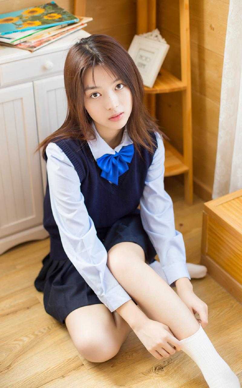 衷情错付难回首
