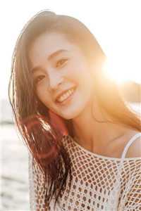丈夫把老板儿子带回家，逼着我流产