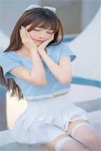 不见明月不见君