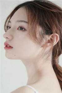 和吸血鬼女仆结婚后，他悔疯了