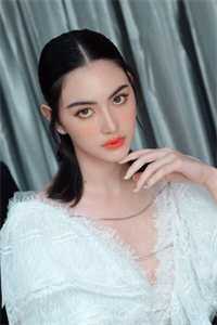 夫君和儿子让我替白月光受罚后