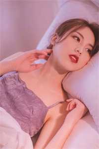 看见弹幕后，我在男频爽文里做大女主