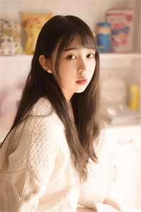 觉醒最弱灵根后，改在妖界当女王