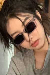 他获得影帝后，我离开了好书