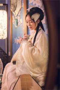 养马三年，我是奴才不是世子？