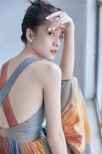 发现妹妹被拍卖小视频后，出国归来的我出手点天灯