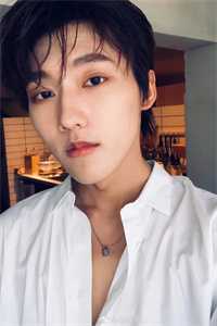 圣手医妃：妖王快到碗里来