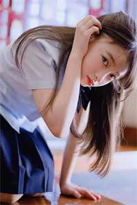 把女儿送去斗兽场后，他却疯了