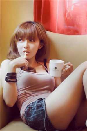 未婚妻逃婚后，我看到了弹幕