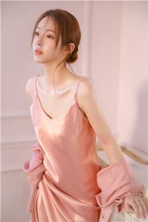 魂穿成恶妇官太太后，兜上崽被全家宠得无法无天