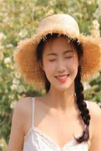 爱随谎言成灰