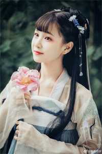 末世重生：大佬从百万囤货开始