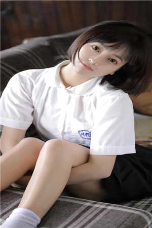 妻子怂恿她妈给女儿裹脚