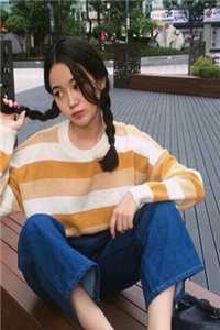 烟岚沉璧，孤舟枕月眠