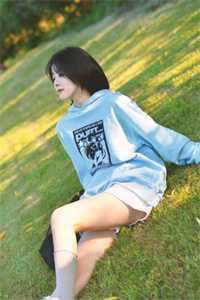 竹林杏晚清风起