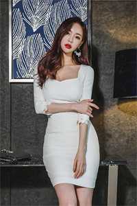 未婚夫为报恩娶女学生喜当爹，我成全后他后悔了