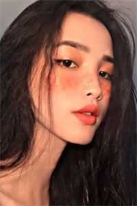 与君长恨水长东