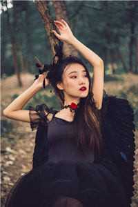 最穷小卒：靠打猎富可敌国，女帝慌了！