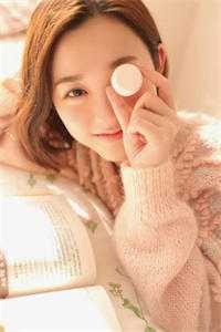 放弃妻子和女儿后，她们后悔了