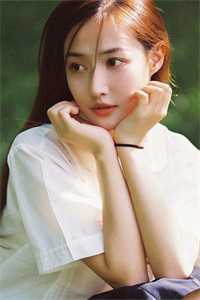 地下拳场获胜后，未婚妻找五大高手围攻我