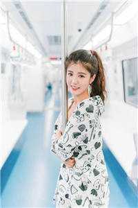 未婚妻为了司机的儿子，撕了全班试卷