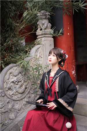 弟弟高考失利后妈妈却害我