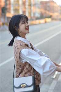 妹妹非要抢我婚事嫁河神，我只好单开族谱享美名