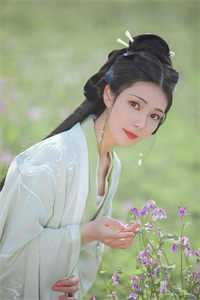 破产后，陷入美女修罗场